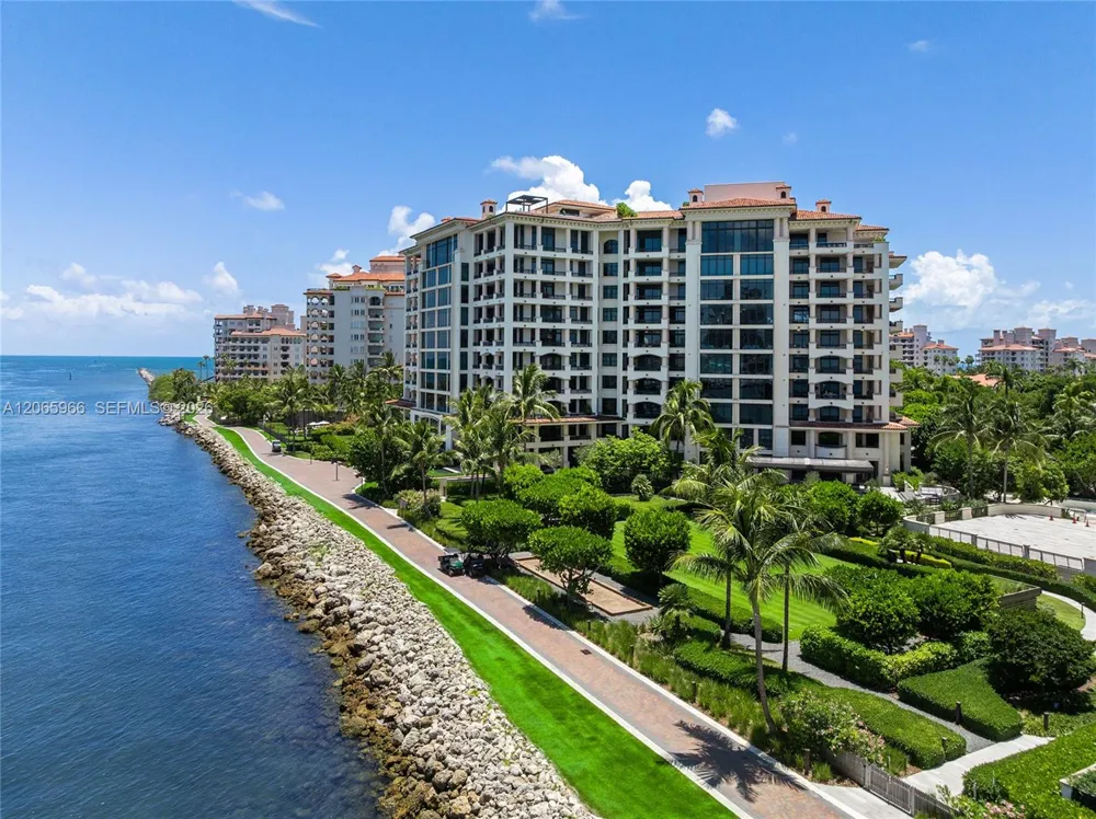 7061 Fisher Island Dr #7061 Miami Beach, FL 33109