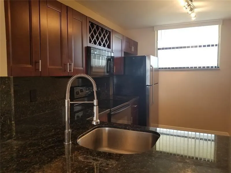 110 Lake Emerald Drive #409 Oakland Park, FL 33309