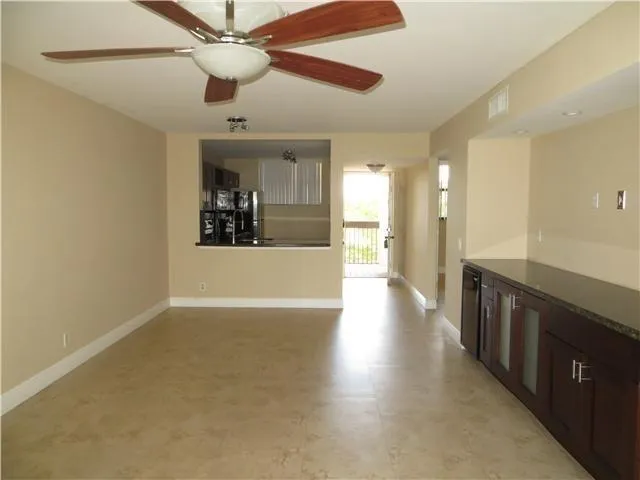 110 Lake Emerald Drive #409 Oakland Park, FL 33309