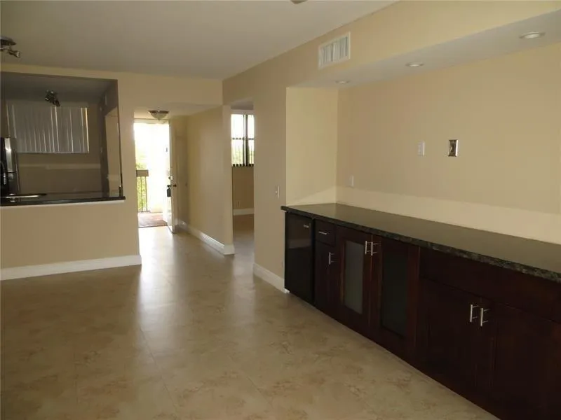 110 Lake Emerald Drive #409 Oakland Park, FL 33309