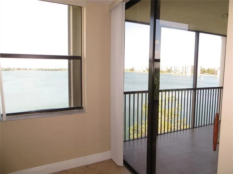 110 Lake Emerald Drive #409 Oakland Park, FL 33309