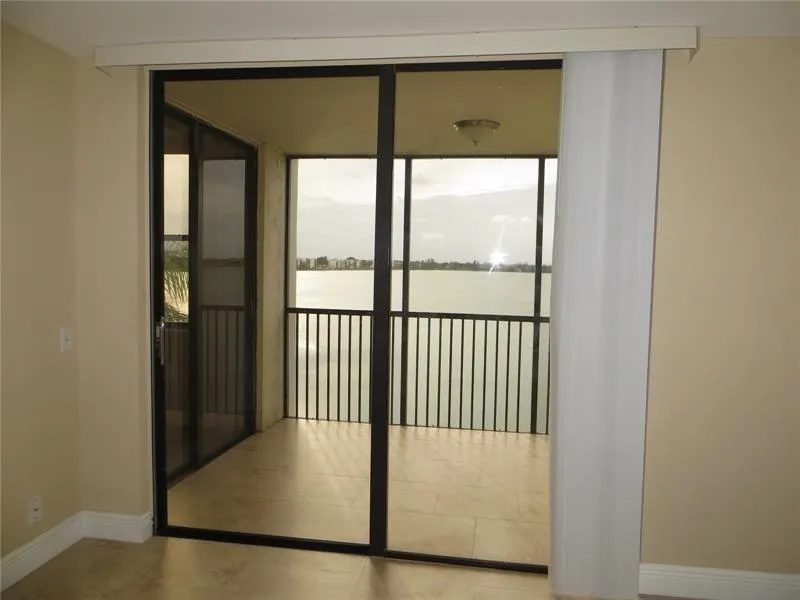 110 Lake Emerald Drive #409 Oakland Park, FL 33309