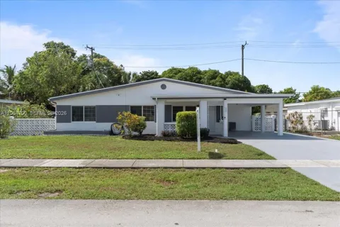 3820 NW 5th St