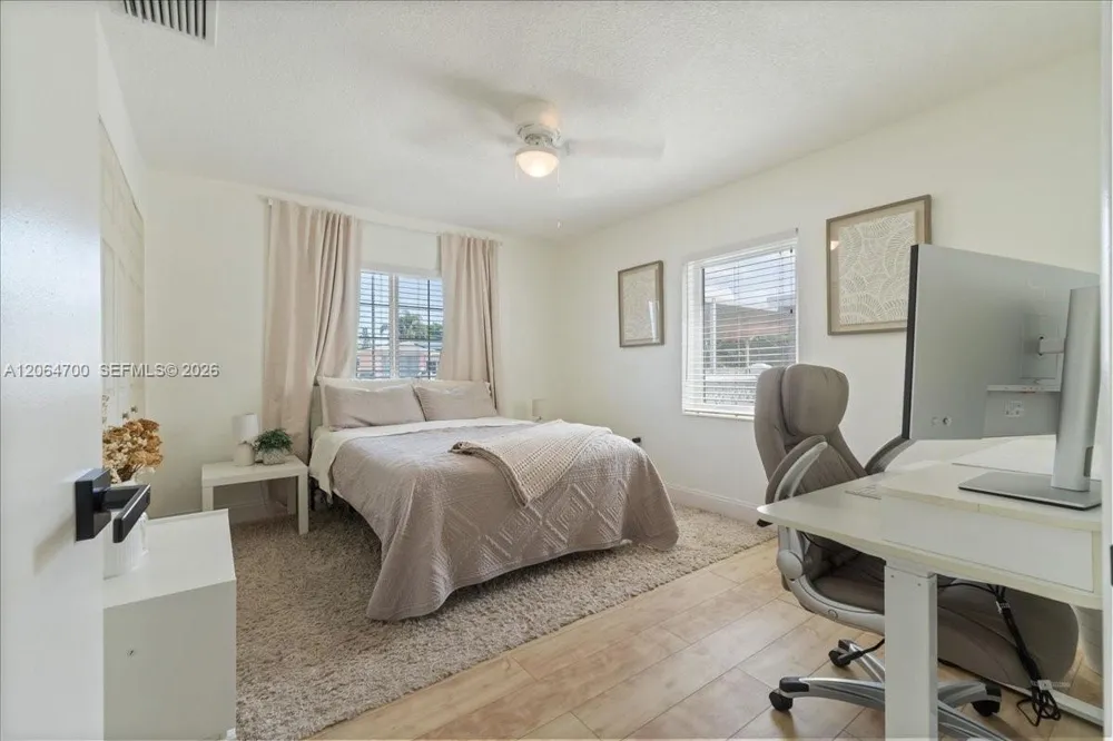 3820 NW 5th St Lauderhill, FL 33311