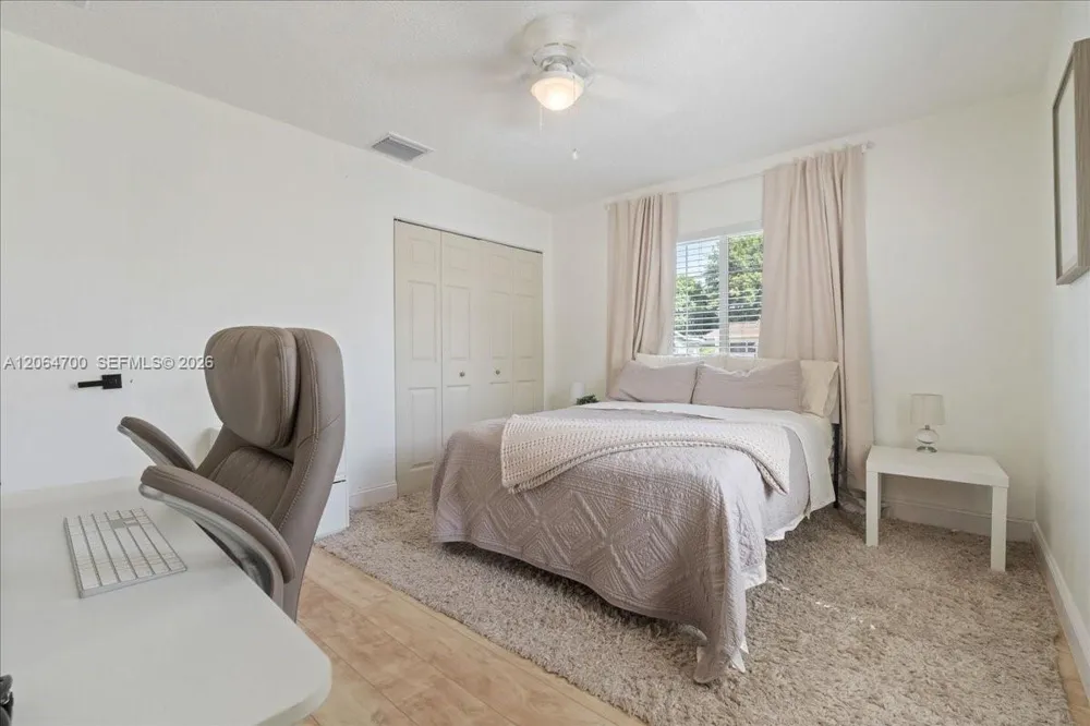 3820 NW 5th St Lauderhill, FL 33311