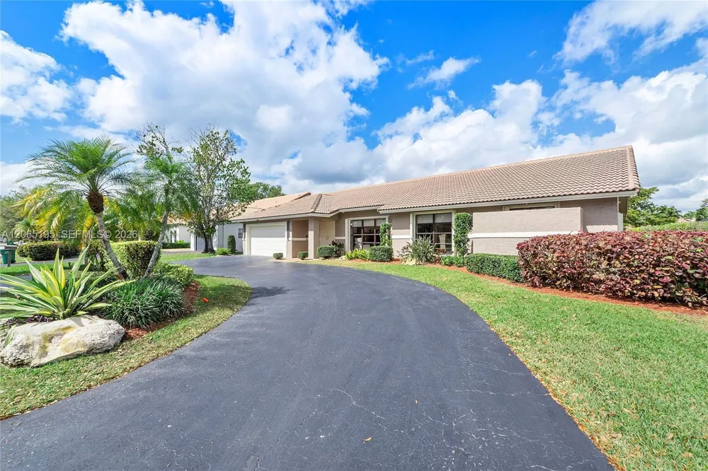 8551 NW 53rd Ct Coral Springs, FL 33067