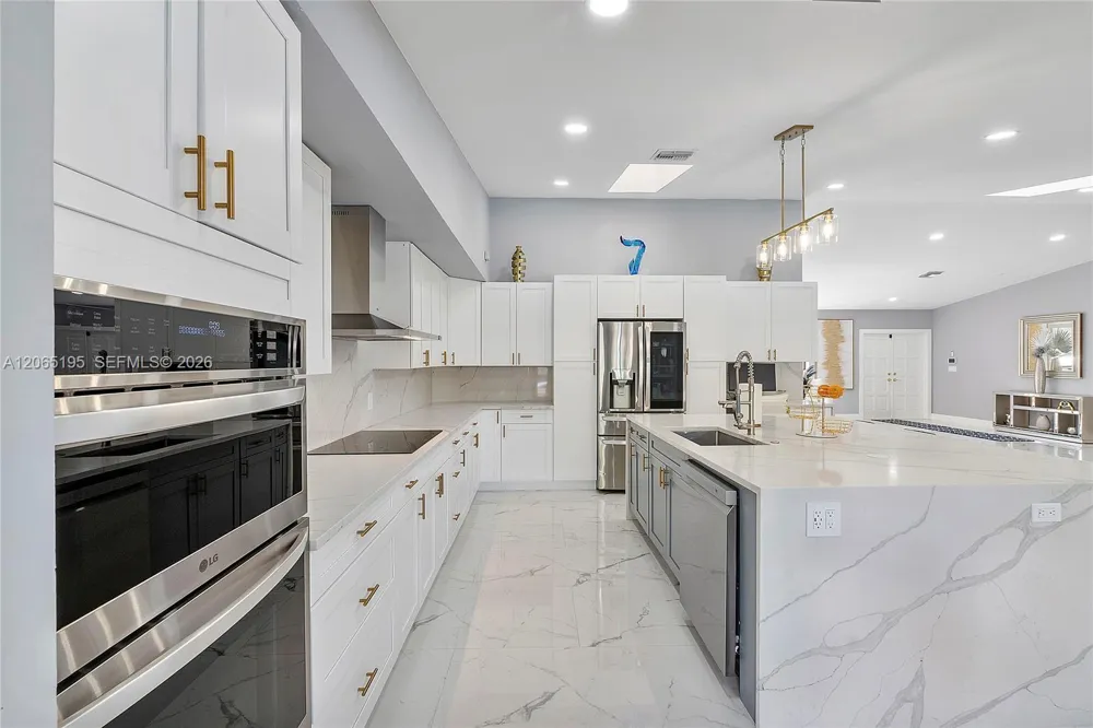 8551 NW 53rd Ct Coral Springs, FL 33067