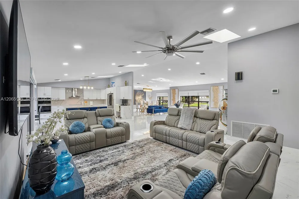 8551 NW 53rd Ct Coral Springs, FL 33067