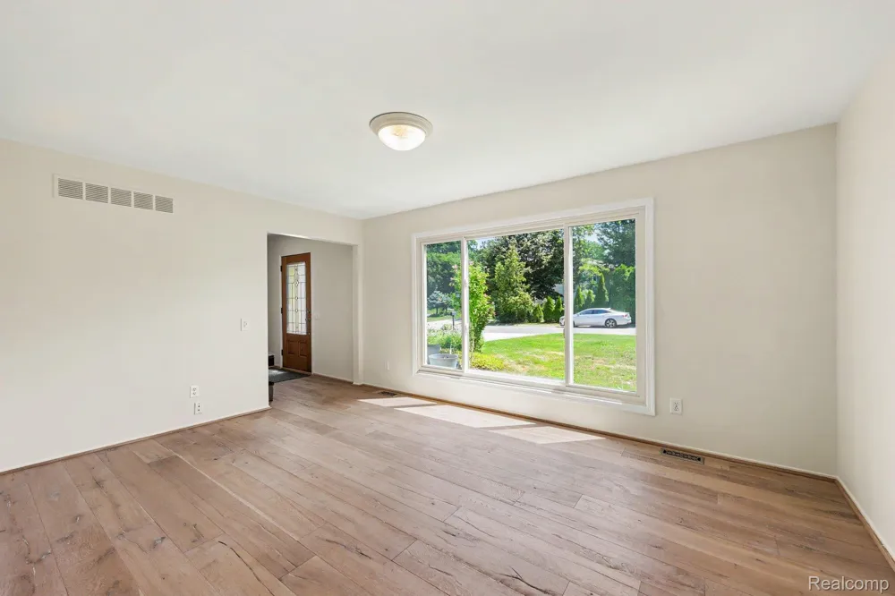2557 Orbit Drive Orion Charter Township, MI 48360