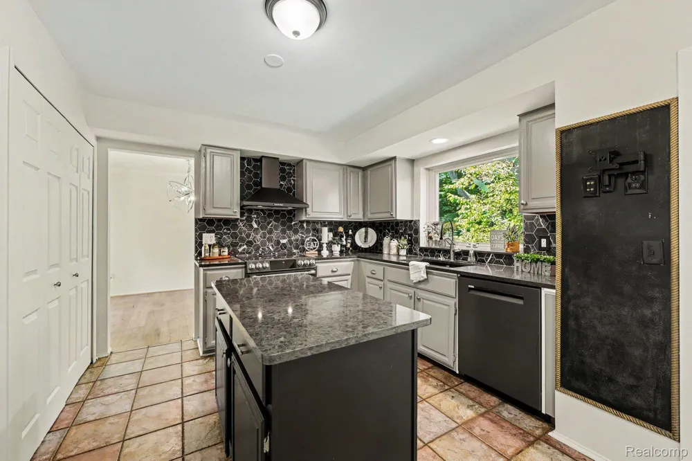 2557 Orbit Drive Orion Charter Township, MI 48360