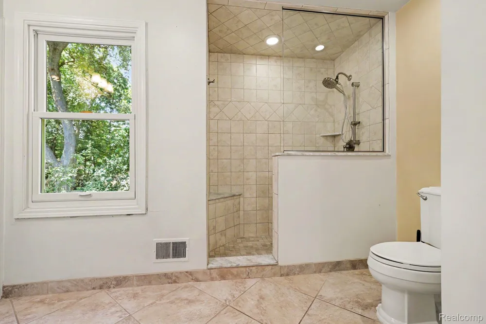 2557 Orbit Drive Orion Charter Township, MI 48360