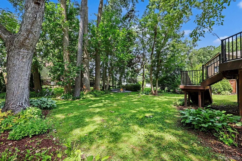 2557 Orbit Drive Orion Charter Township, MI 48360