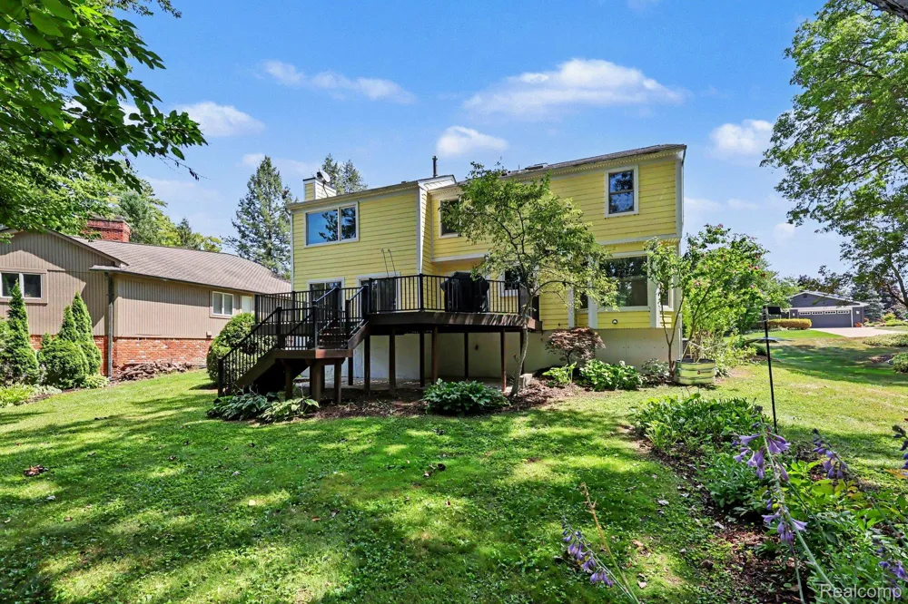 2557 Orbit Drive Orion Charter Township, MI 48360