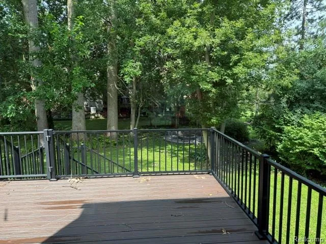 2557 Orbit Drive Orion Charter Township, MI 48360