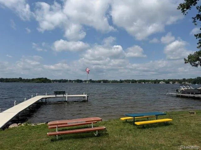 2557 Orbit Drive Orion Charter Township, MI 48360