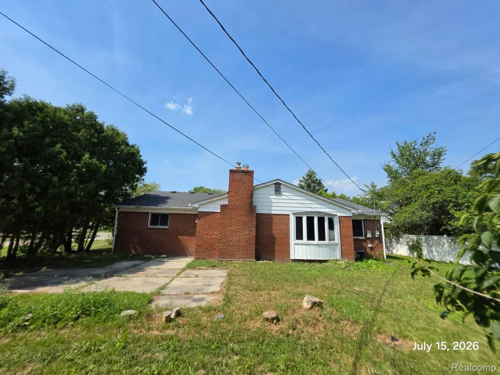 18251 Santa Ann Avenue Lathrup Village City, MI 48076