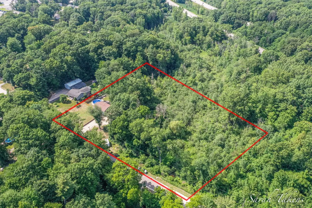 3860 E Pontaluna Road Fruitport Charter Township, MI 49415