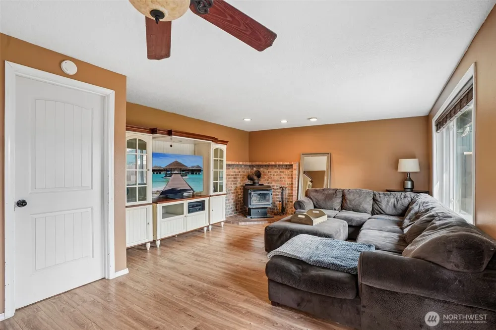 4021 NE 157th Avenue Vancouver, WA 98682