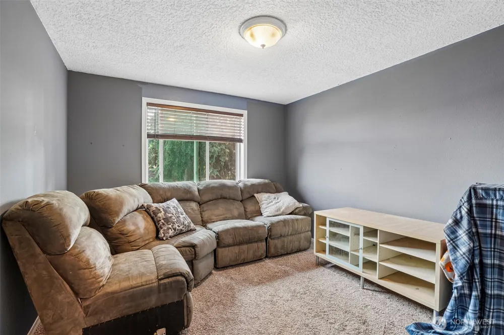 4021 NE 157th Avenue Vancouver, WA 98682