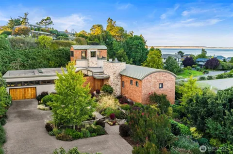 537 Jackson Street