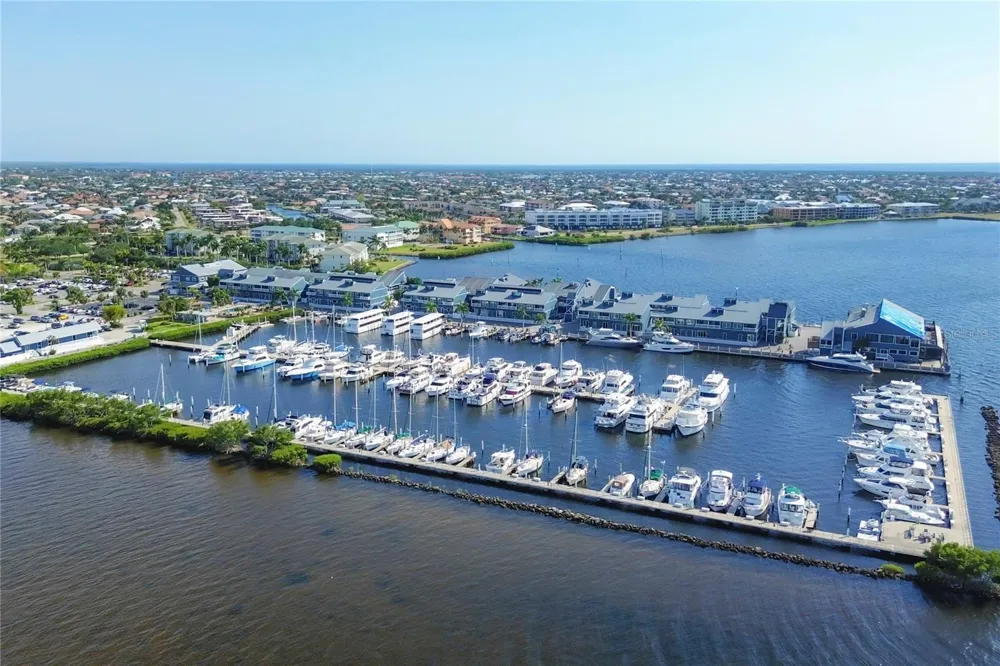 604 TRABUE AVENUE #111 Punta Gorda, FL 33950