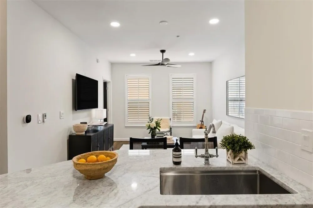 10 Perimeter Summit Boulevard #1402 Brookhaven, GA 30319