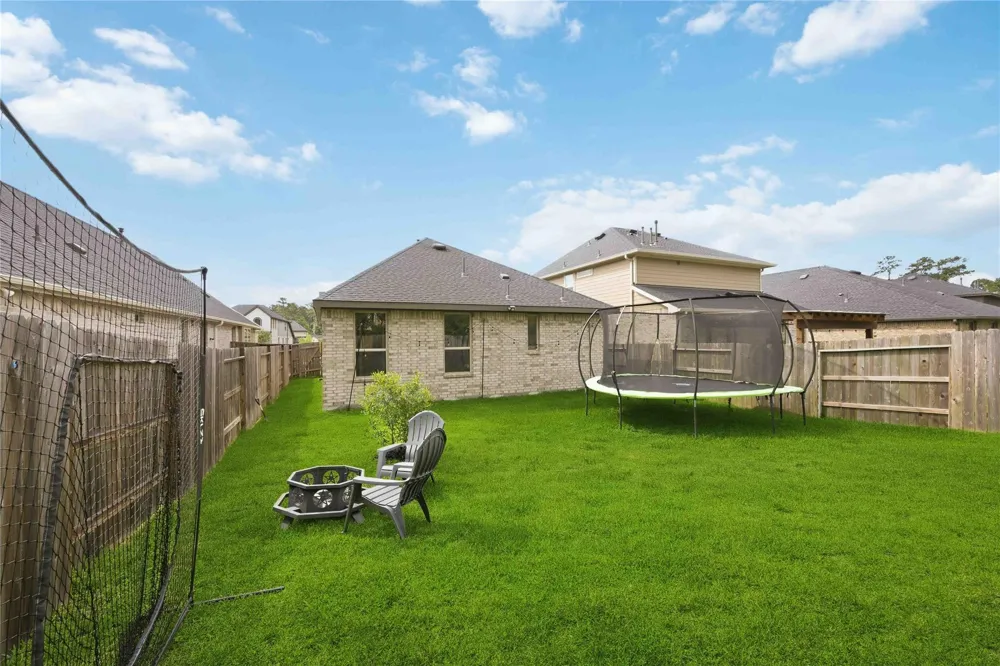 35432 Woodtrace Circle Pinehurst, TX 77362