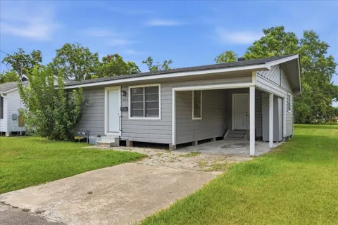 1920 May Street