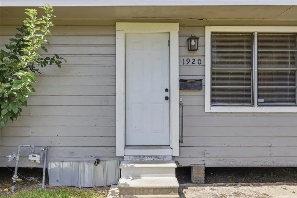 1920 May Street Beaumont, TX 77705