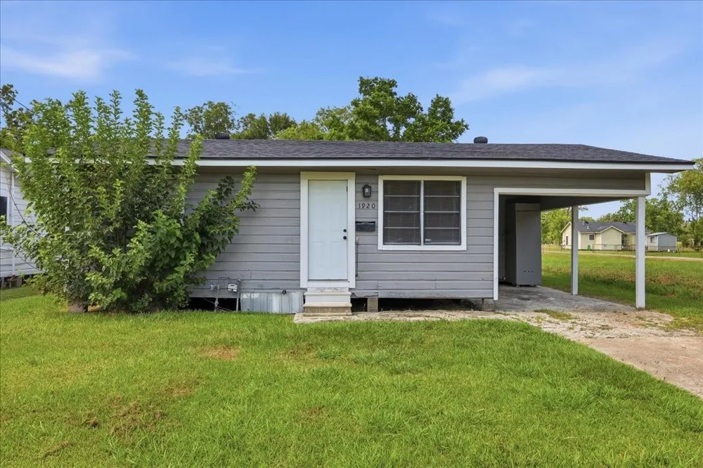 1920 May Street Beaumont, TX 77705