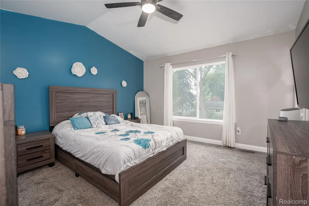 1558 Maddox Street West Bloomfield Charter Township, MI 48324