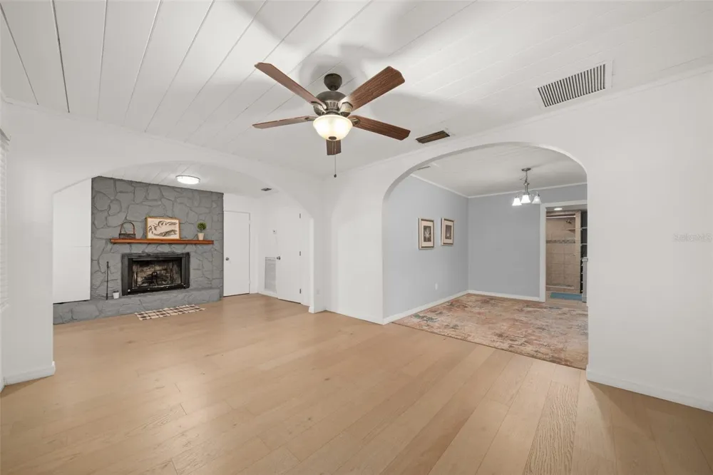 201 BROOKS ROAD Frostproof, FL 33843