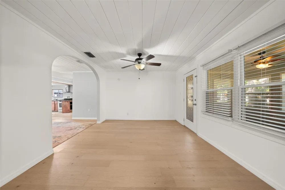201 BROOKS ROAD Frostproof, FL 33843