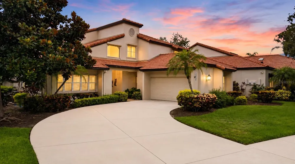 7596 CALLE FACIL Sarasota, FL 34238