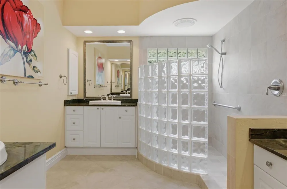 7596 CALLE FACIL Sarasota, FL 34238