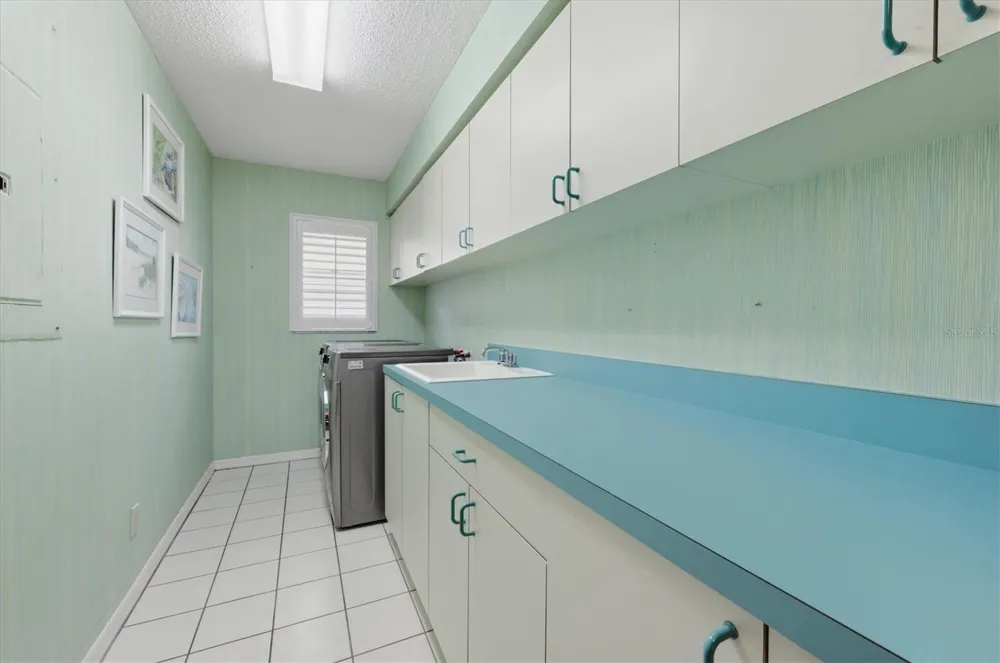 7596 CALLE FACIL Sarasota, FL 34238