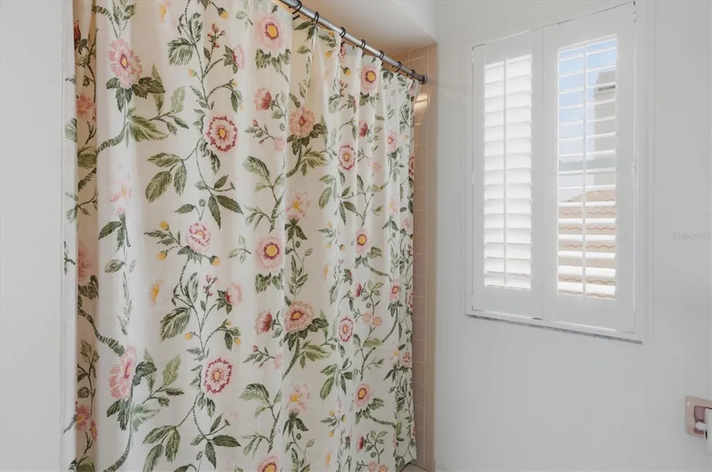7596 CALLE FACIL Sarasota, FL 34238
