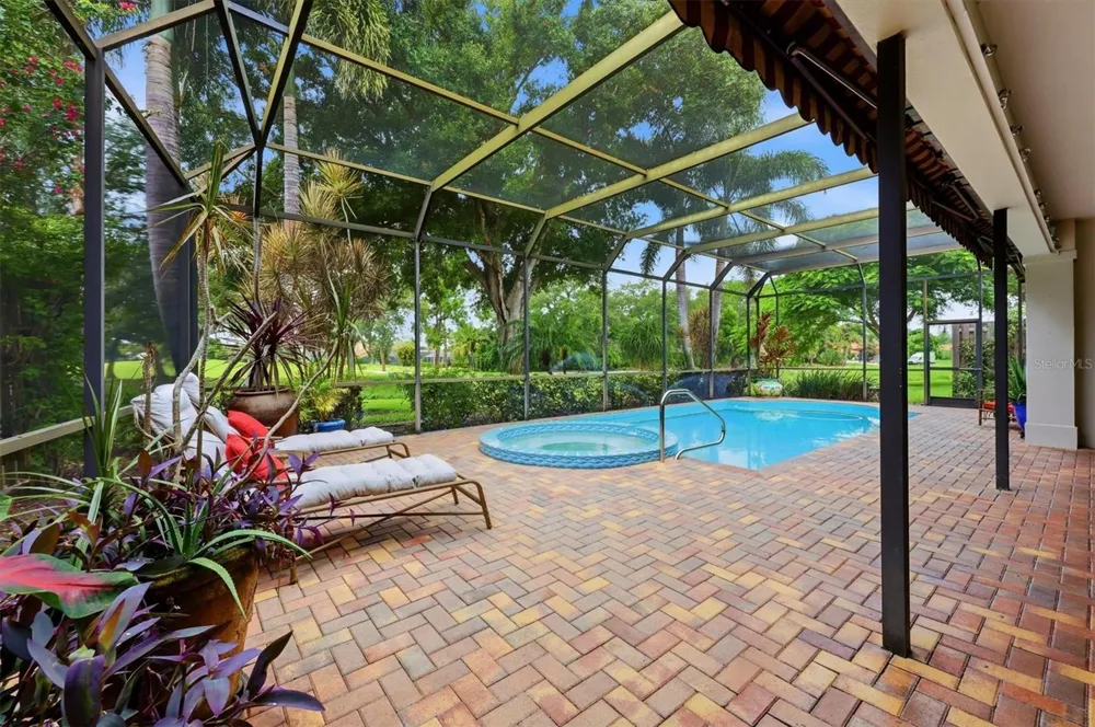 7596 CALLE FACIL Sarasota, FL 34238