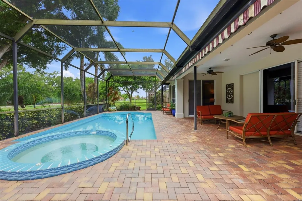 7596 CALLE FACIL Sarasota, FL 34238