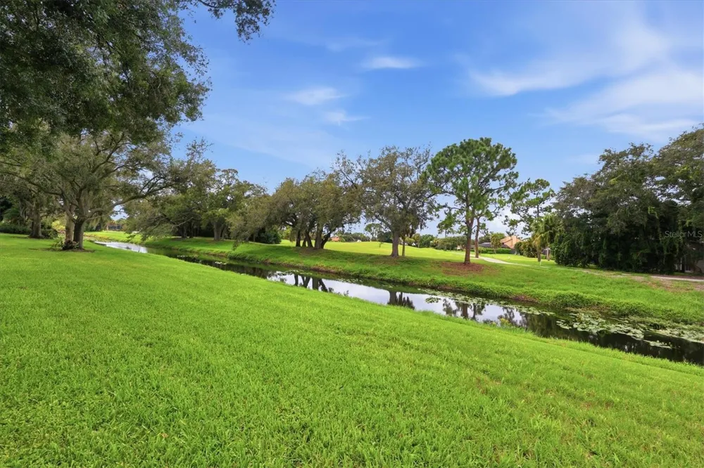 7596 CALLE FACIL Sarasota, FL 34238