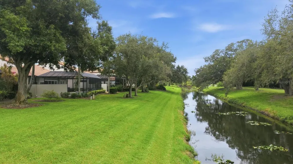7596 CALLE FACIL Sarasota, FL 34238