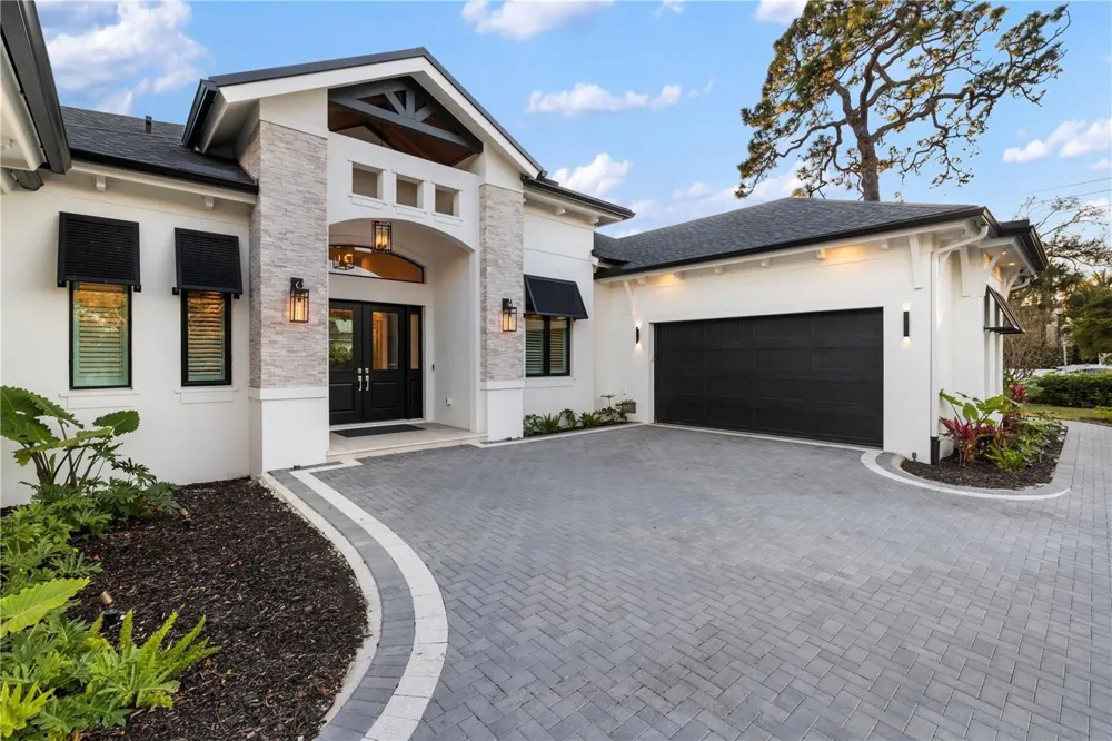 1800 WEBBER STREET Sarasota, FL 34239