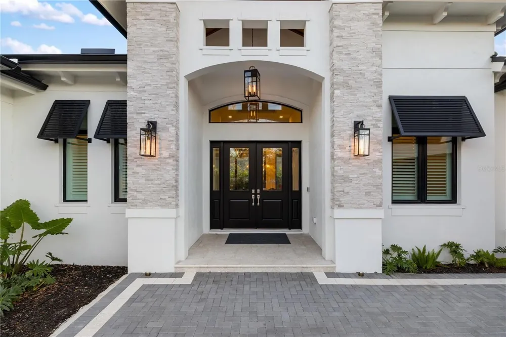 1800 WEBBER STREET Sarasota, FL 34239