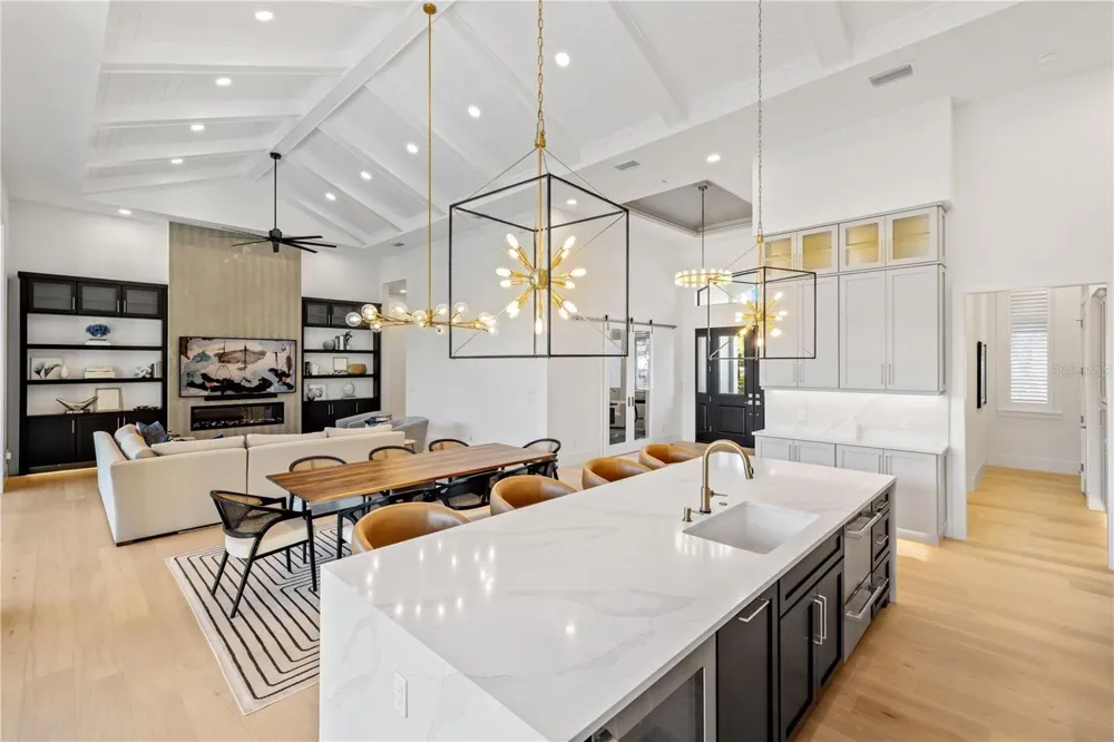 1800 WEBBER STREET Sarasota, FL 34239