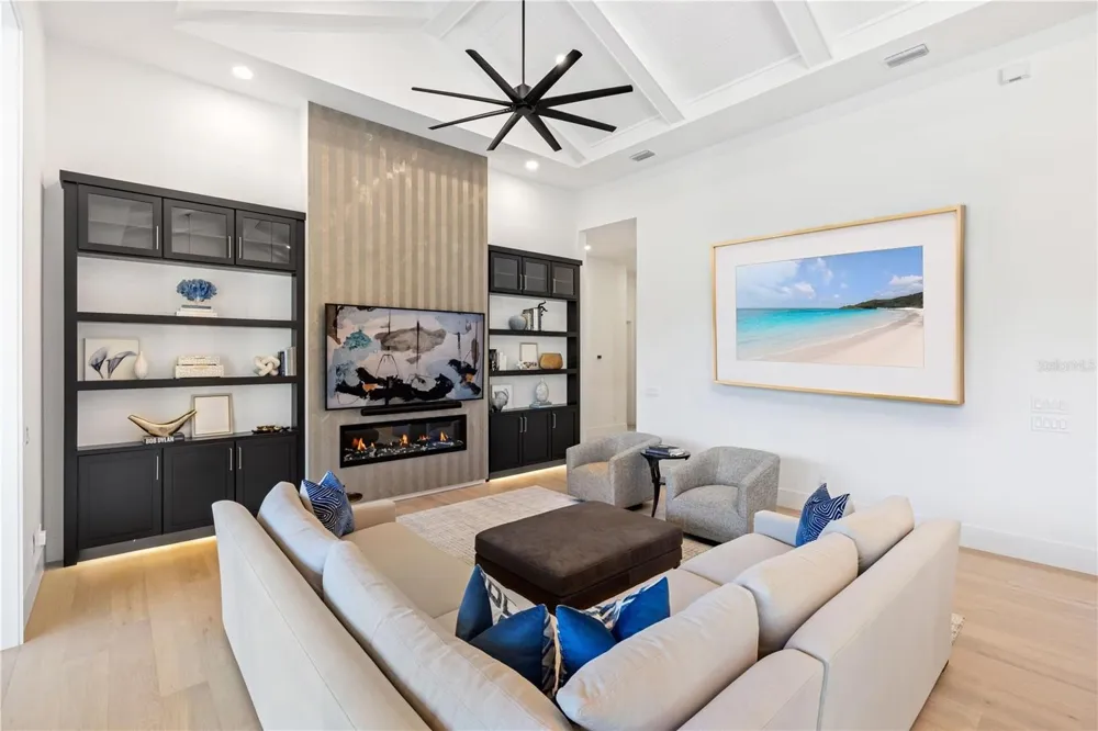 1800 WEBBER STREET Sarasota, FL 34239