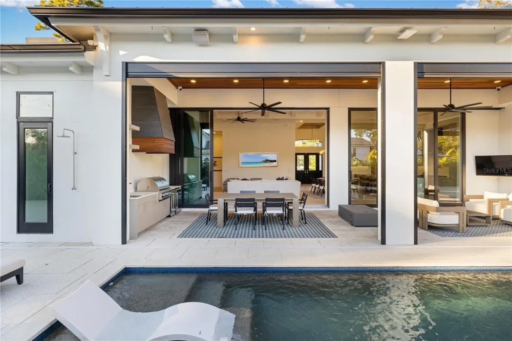 1800 WEBBER STREET Sarasota, FL 34239
