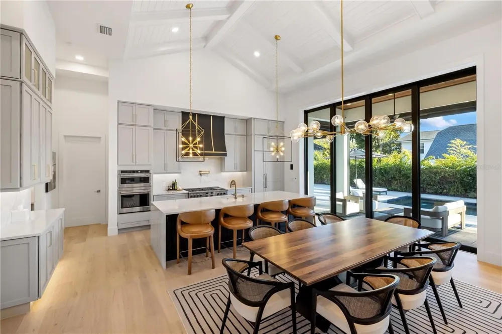 1800 WEBBER STREET Sarasota, FL 34239