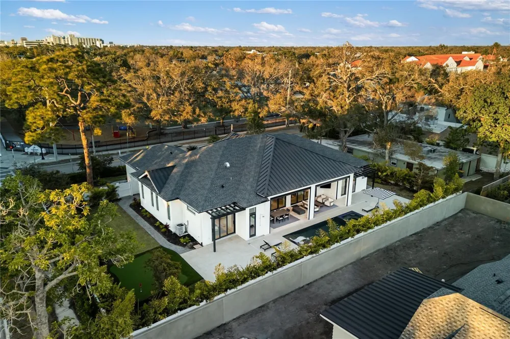 1800 WEBBER STREET Sarasota, FL 34239