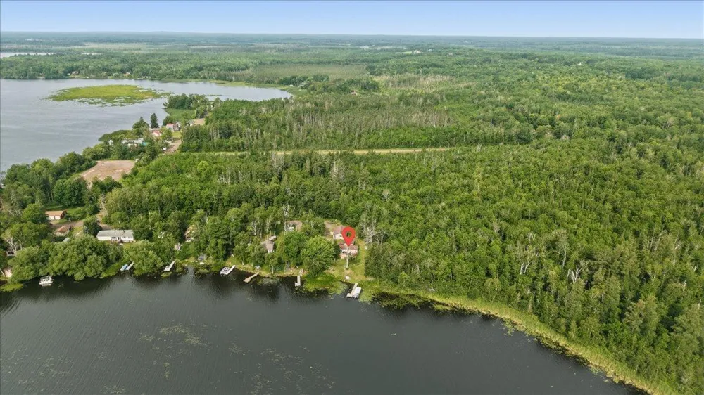5226 E Lake Road Saginaw, MN 55779