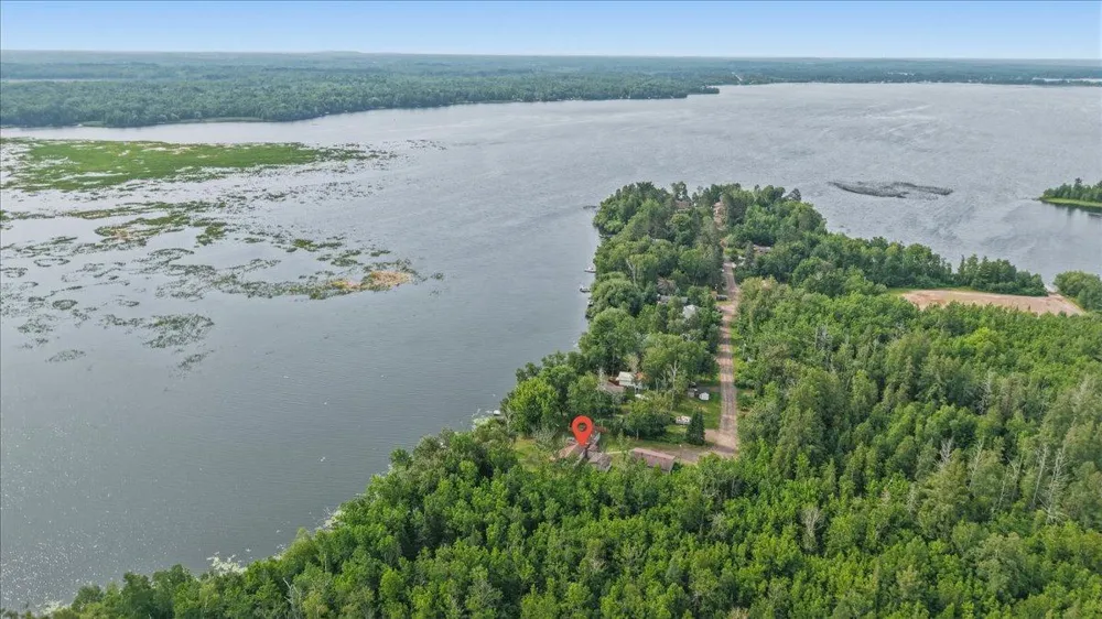 5226 E Lake Road Saginaw, MN 55779